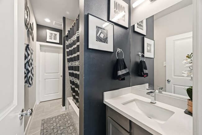 Photo - 3314 Hutchins St