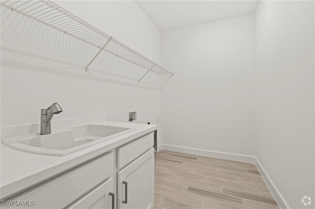Building Photo - 15517 Vittorio St Rental