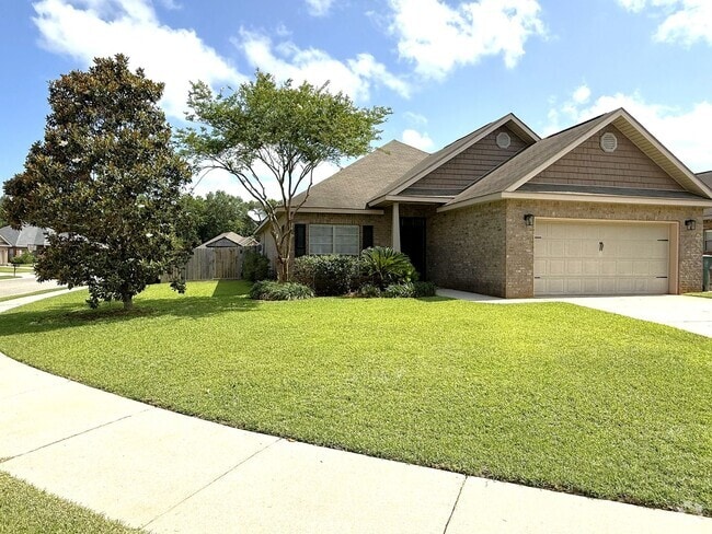 Building Photo - BELFOREST BRICK CORNER CHARMER Rental