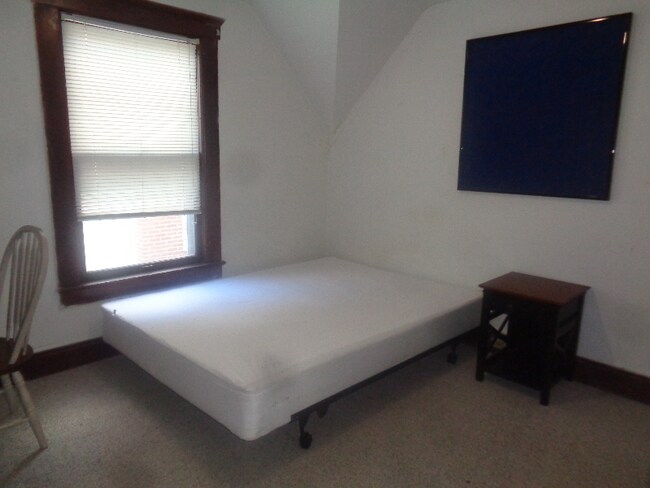 Photo - 803 Dewey Ave