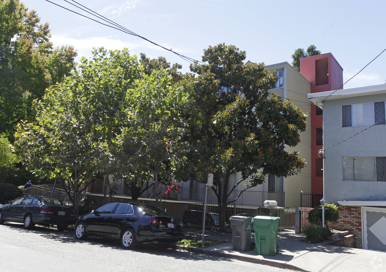 Photo - Beth Asher Apartments