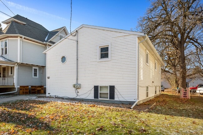 Photo - 1007 Jackson St Unit Lower