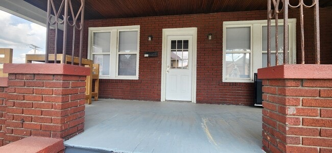 Photo - 835 Wayne Ave