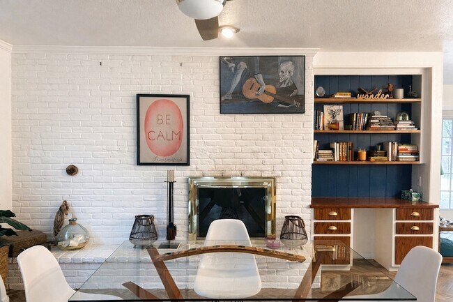 Photo - 1623 Hanging Cliff Dr