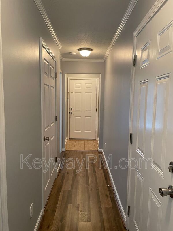 Photo - 830 Landing Dr