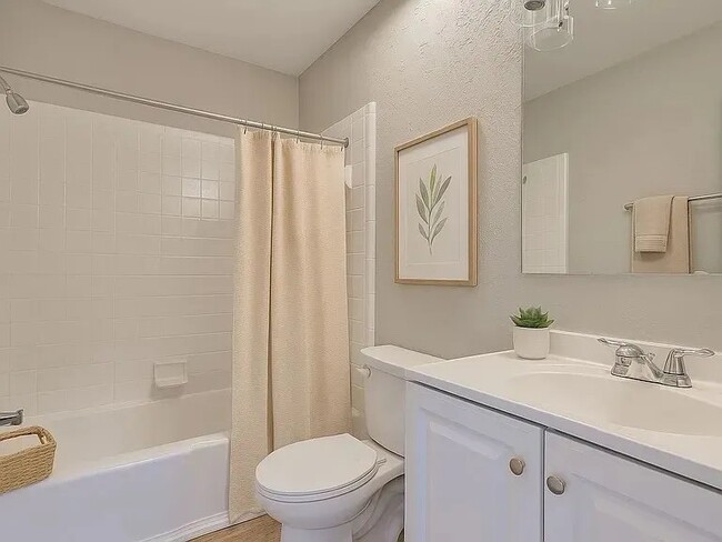 Photo - 914 Winthorne Dr Unidad Avery - 1 Bedroom