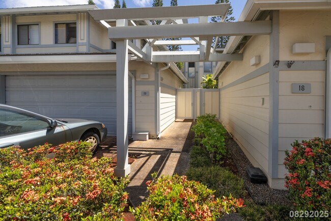 Photo - Spacious 3BR/2.5BA Mililani Townhome – $4,...