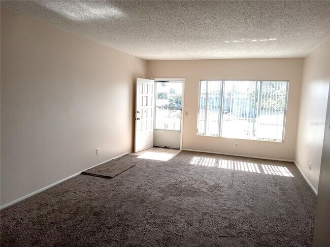Photo - 2428 Columbia Dr Unit 56