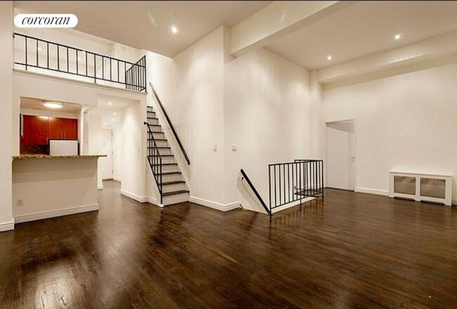 Photo - 10 E 13th St Apartamento