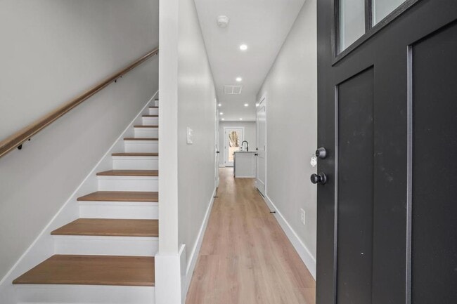 Photo - 114 Shipman Dr