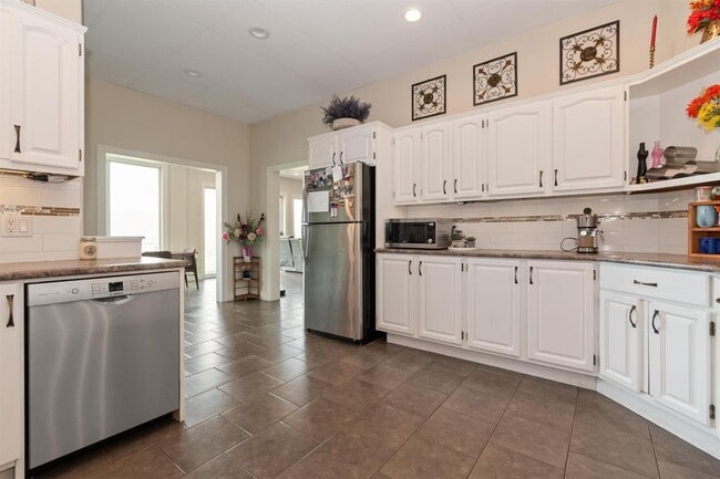 Photo - 48275 Elk View Rd