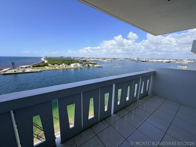 2100 S Ocean Dr Unit 16H