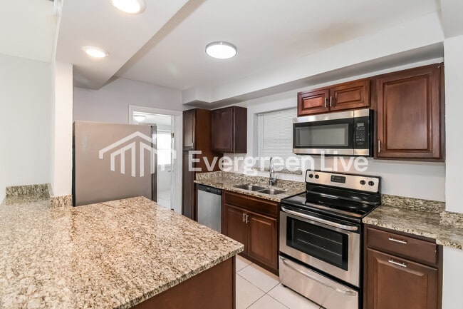 Photo - 2835 Belair Rd W