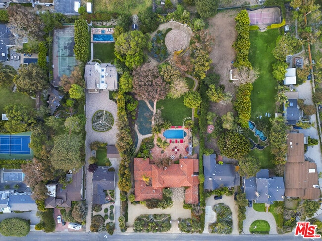 Photo - 7332 Birdview Ave