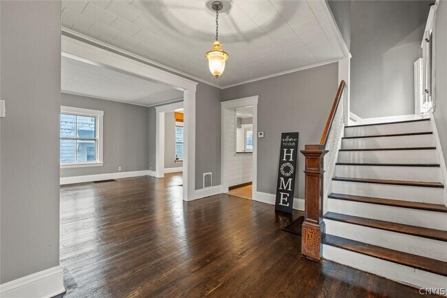 Photo - 123 Shotwell Park