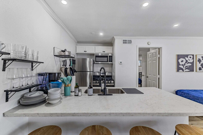Photo - 2216 Hazard St Unidad FL2-ID1257734P