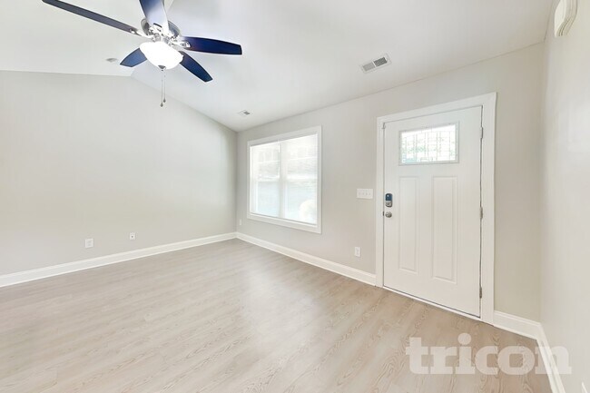 Photo - 603 Foster St