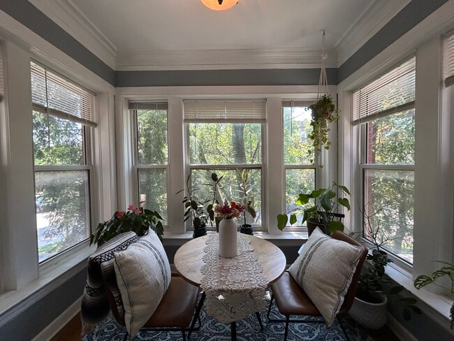 Photo - 2554 W Eastwood Ave Unidad 2W