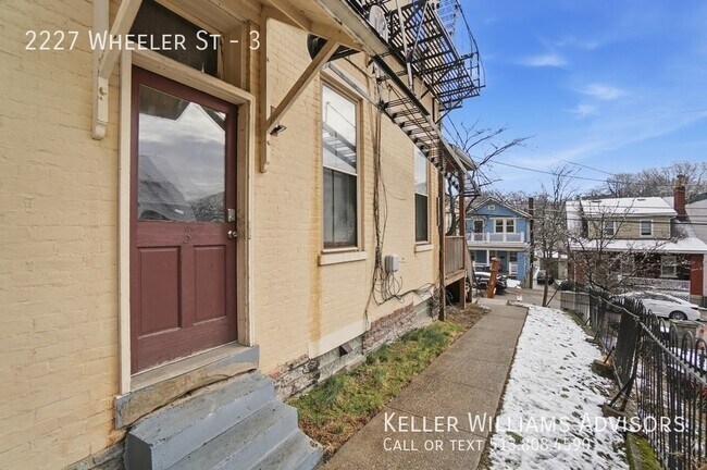 Photo - 2227 Wheeler St Unidad 3
