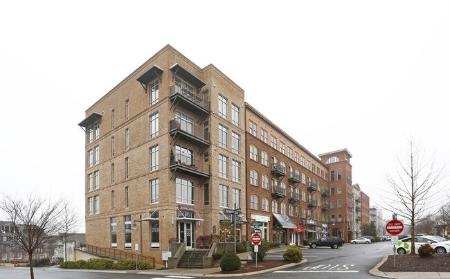 Photo - 360 Chambers St