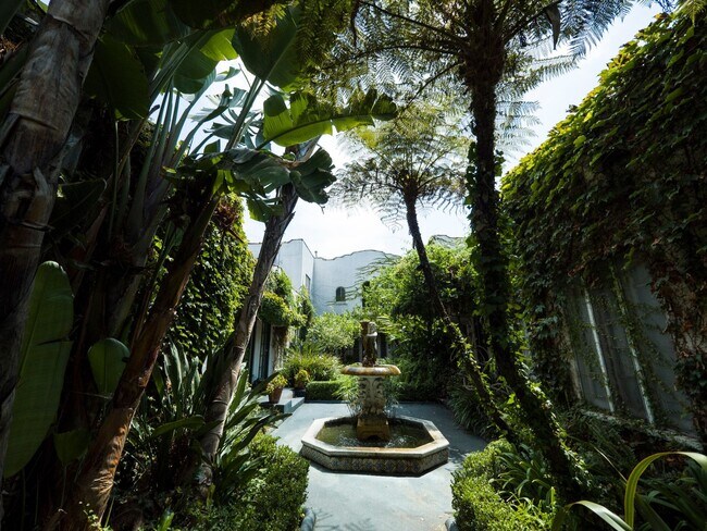 Photo - 1002-1012 1/2 N. Sweetzer Ave.