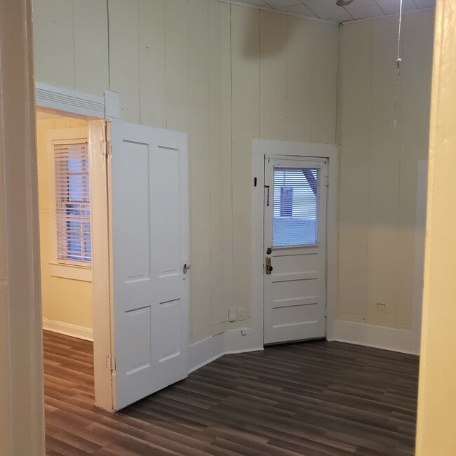 Photo - 716 N Main St Unit 1