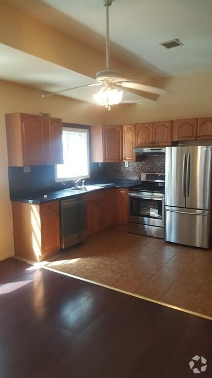 Building Photo - 64 Washington Ave Unit 1 Rental