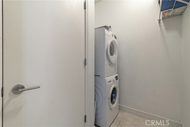 Photo - 1100 Wilshire Blvd Unidad 3106