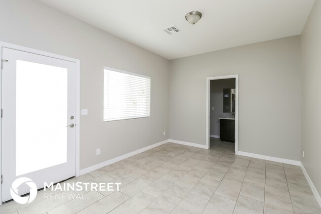 Photo - 2000 N 36th St