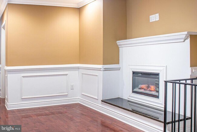 Photo - 265 S 9th St