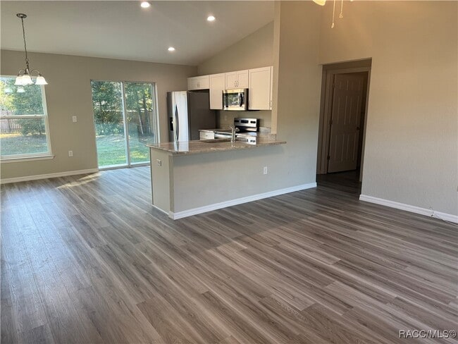 Photo - 20072 SW Marine Blvd