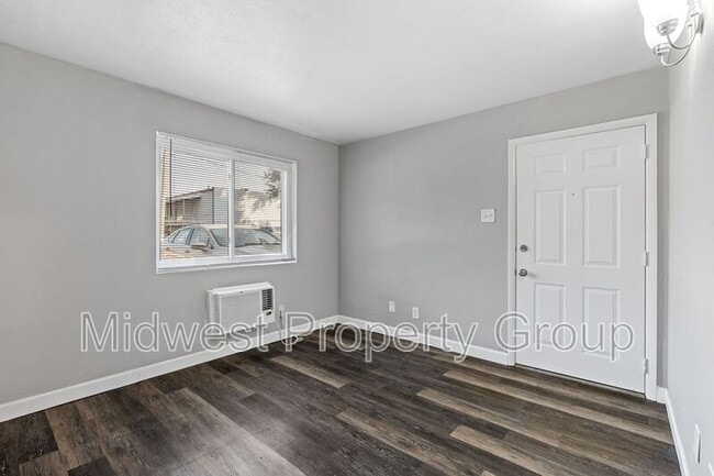 Photo - 3714 Geraldine Ave