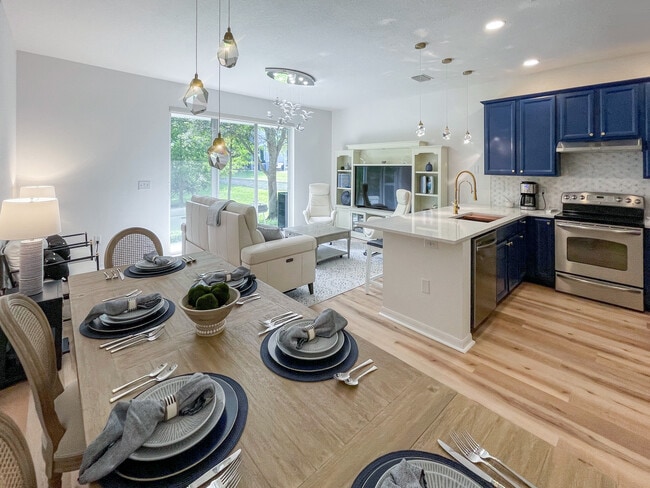 2034 Strathmill Dr
