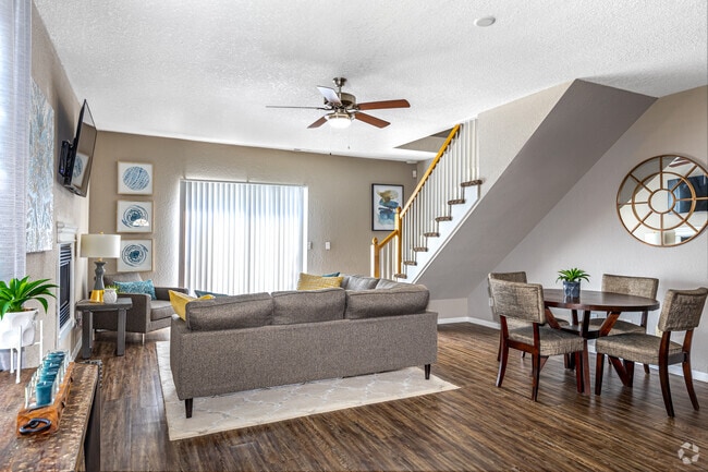 3BR, 2.5BA - 1390SF