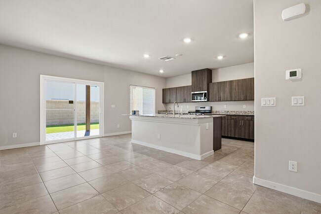 Photo - 3763 Corellia Ave