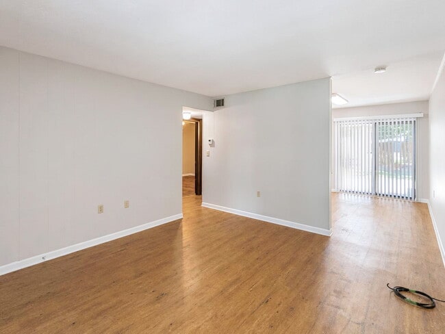 Photo - 1009 Hondo Ave Unit B
