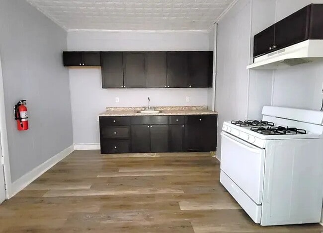 Photo - 597 15th Ave Apartment Unit 1