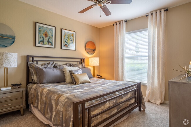 3BR,2BA 1,328 SqFt