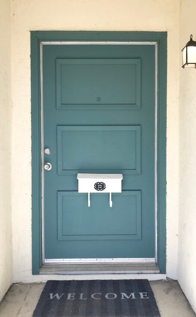 Photo - 7452 Bobbie way