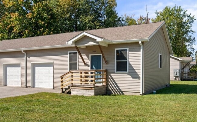 Photo - Seelyville Terrace