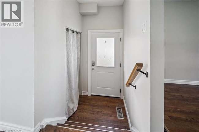 Photo - 252 The Country Way