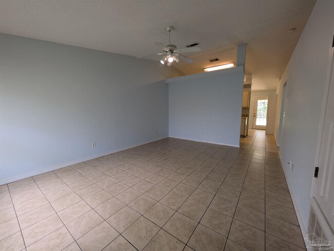 3359 Green Briar Cir