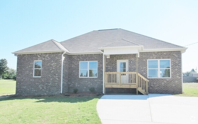 Building Photo - Home in Pleasant Grove! Available to View ...