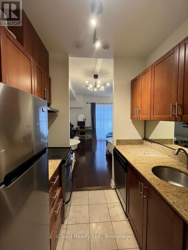 Photo - 2737 Keele St Unit 226