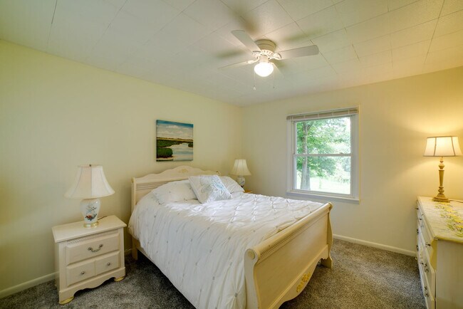 3200 Michigan 63-SI ID1638158P