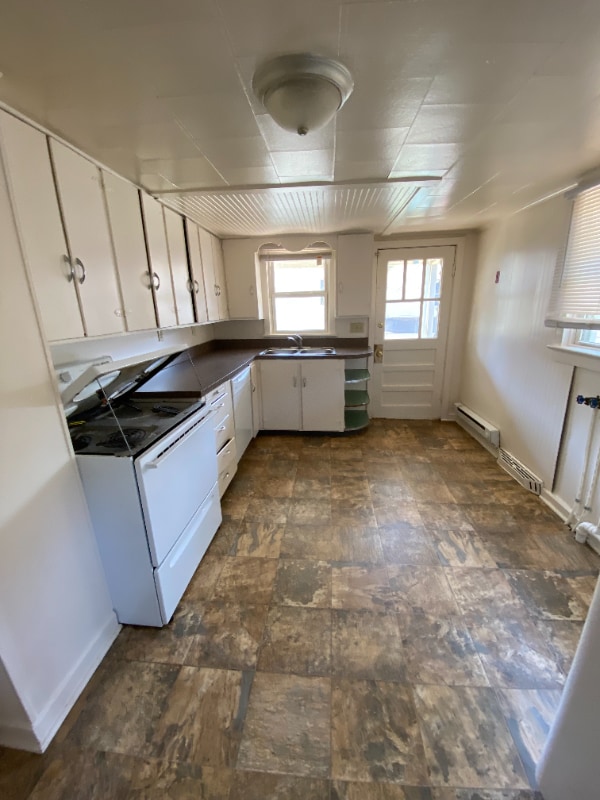 Photo - 655 Faulkner Ave
