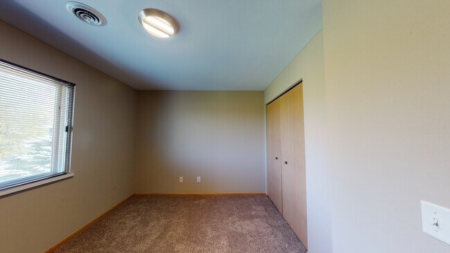 Glacier Hills Apartments