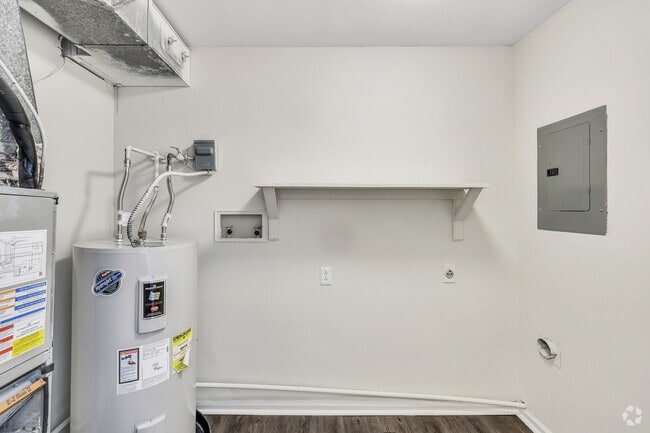 Peyton - 1BR, 1BA - 979SF - Laundry