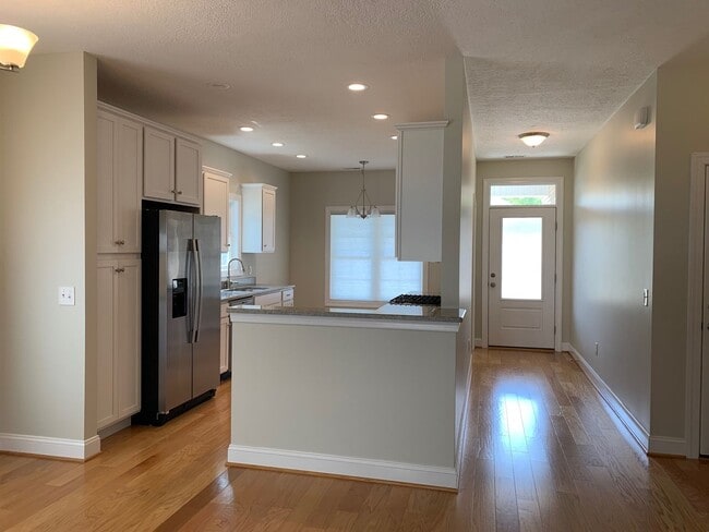 Photo - 250 Wynwood Cir NW
