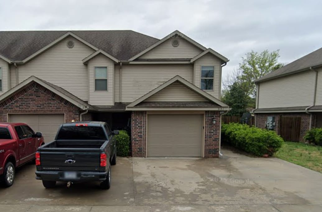 Photo - 313 E Thurman St Townhome